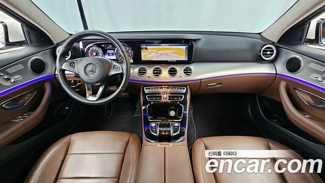 Mercedes-Benz E-Class 2018 — Şəkil 7/20