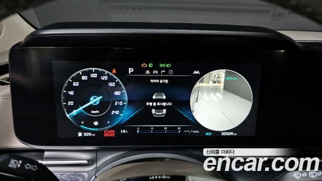 Kia Carnival 2020 — Şəkil 8/20