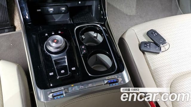 Kia Carnival 2020 — Şəkil 9/20