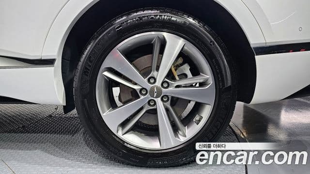 Genesis GV80 2020 — ფოტო 9/20