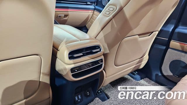 Genesis GV80 2020 — ფოტო 13/20
