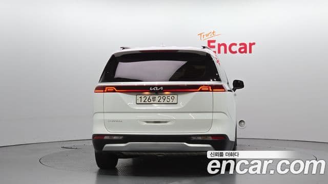 Kia Carnival 2023 — Фото 4/20