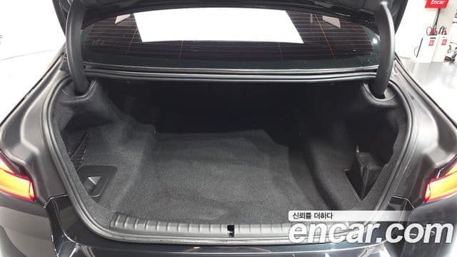 BMW 5 Series 2021 — Şəkil 17/20