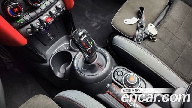 Mini Cooper S Convertible 2020 — фото 9 из 20