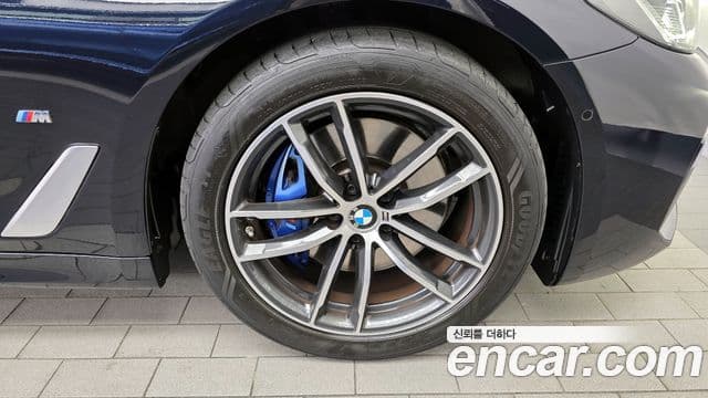 BMW 5 Series 2021 — Şəkil 1/20