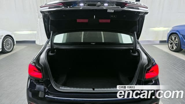 BMW 5 Series 2021 — Şəkil 20/20