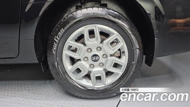 Hyundai Staria 2024 — ფოტო 5/20