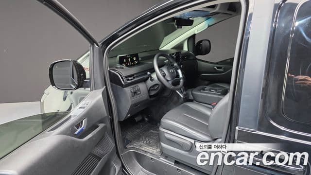 Hyundai Staria 2024 — ფოტო 10/20