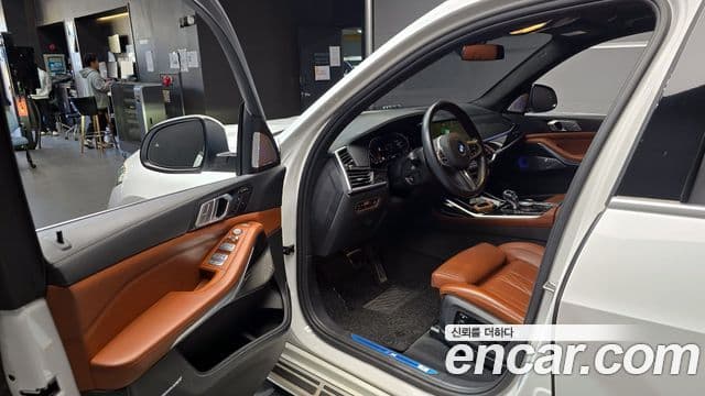 BMW X7 2022 — Şəkil 11/20