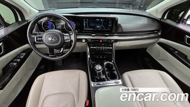 Kia Carnival 2020 — ფოტო 7/20