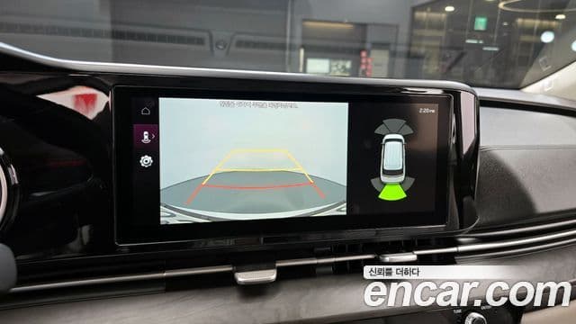 Kia Carnival 2020 — ფოტო 14/20