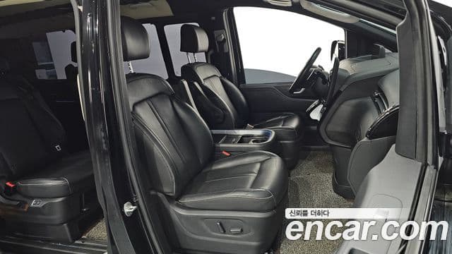 Hyundai Staria 2021 — Şəkil 10/20