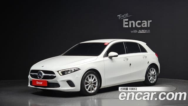 Mercedes-Benz A-Class 2020 — ფოტო 13/20