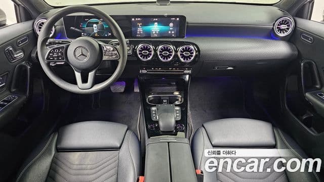 Mercedes-Benz A-Class 2020 — ფოტო 11/20