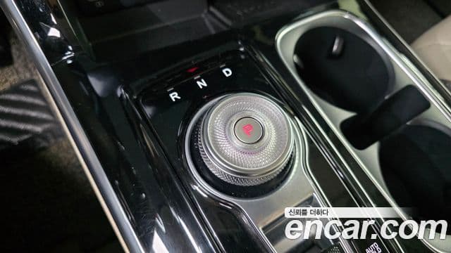 Kia Carnival 2020 — Şəkil 9/20