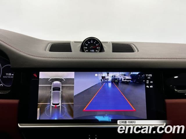 Porsche Cayenne 2022 — Şəkil 17/20