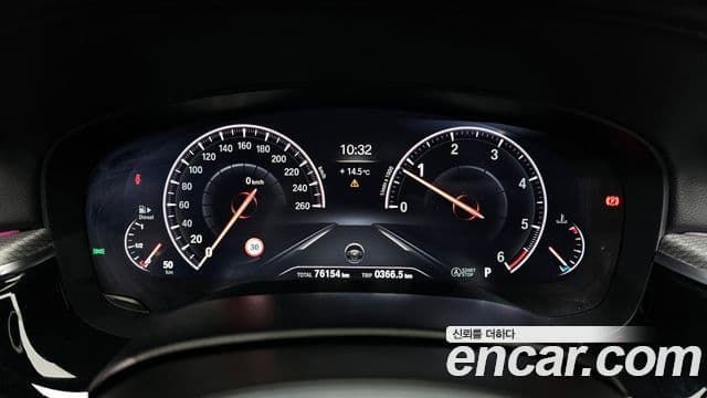 BMW 5 Series 2019 — ფოტო 2/20
