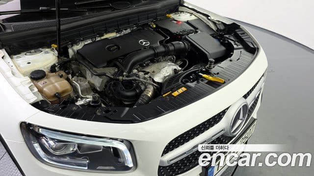 Mercedes-Benz GLB-Class 2021 — Фото 6/20