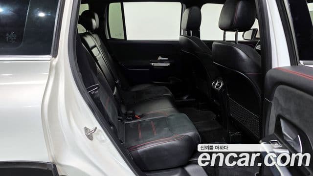 Mercedes-Benz GLB-Class 2021 — Фото 12/20