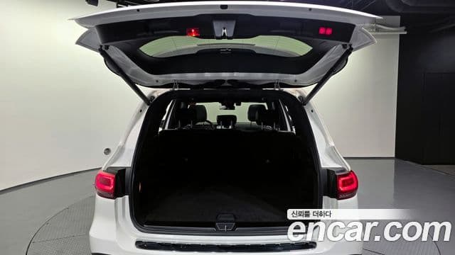 Mercedes-Benz GLB-Class 2021 — Фото 20/20