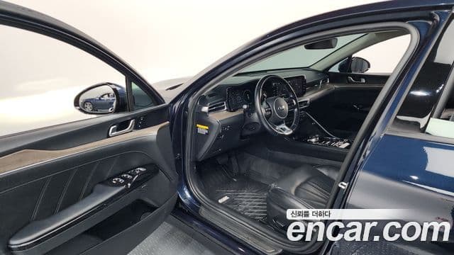 Kia K5 2020 — Photo 11/20