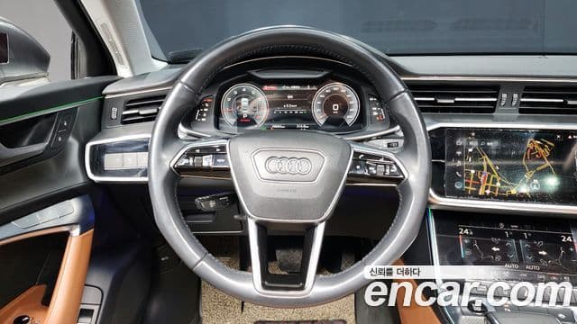 Audi A6 2021 — ფოტო 13/20