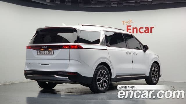 Kia Carnival 2022 — Şəkil 2/20