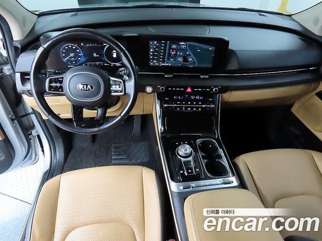 Kia Carnival 2020 — ფოტო 7/20
