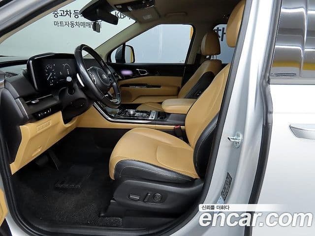 Kia Carnival 2020 — фото 15 из 20