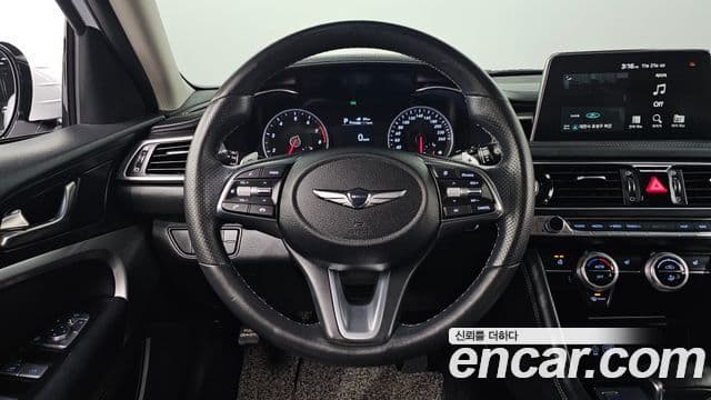 Genesis G70 2018 — Photo 6/20