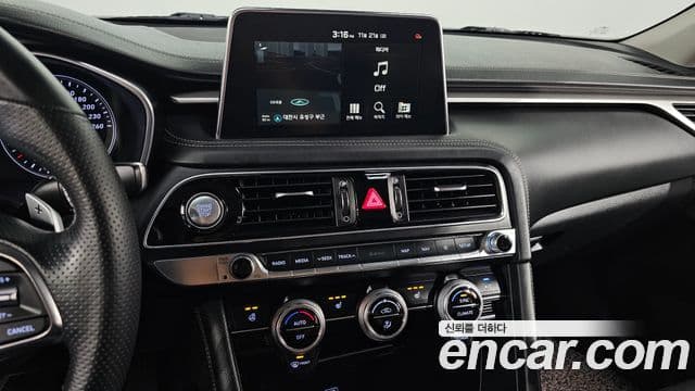 Genesis G70 2018 — Photo 18/20