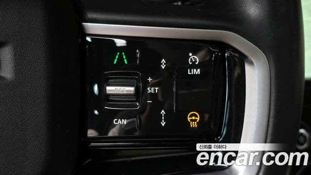 Land Rover Discovery Sport 2022 — фото 14 из 20