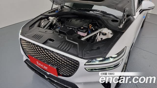 Genesis GV70 2021 — ფოტო 6/20