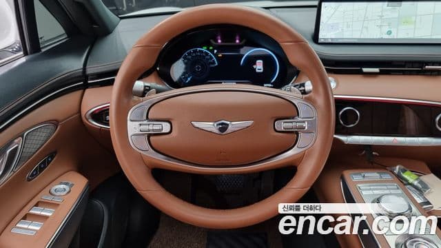 Genesis GV70 2021 — ფოტო 13/20