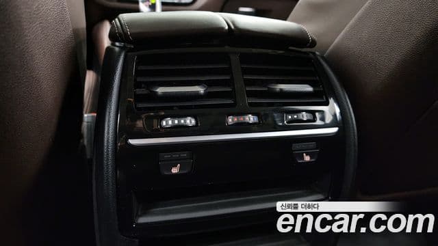 BMW 5 Series 2020 — ფოტო 19/20