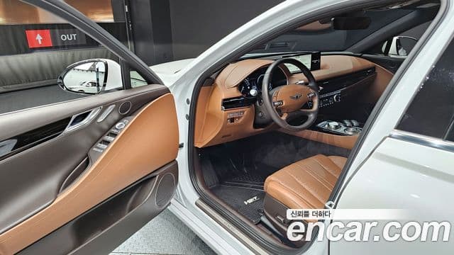 Genesis G80 2023 — ფოტო 17/20