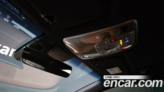 Genesis Electrified G80 2023 — ფოტო 15/20