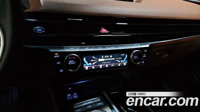Genesis G80 2023 — ფოტო 15/20