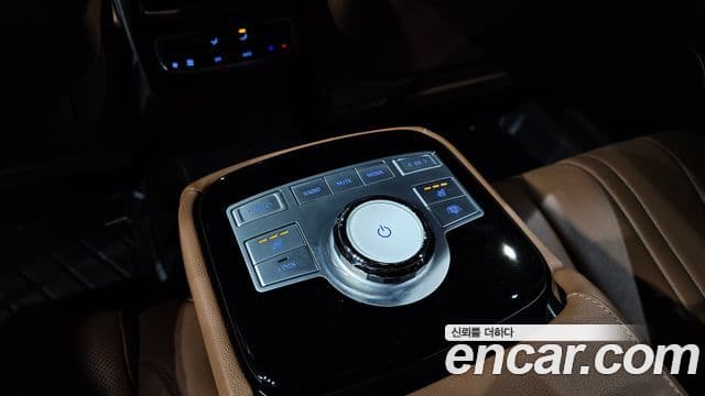 Genesis G80 2023 — ფოტო 11/20