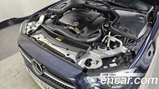 Mercedes-Benz E-Class 2022 — ფოტო 6/20