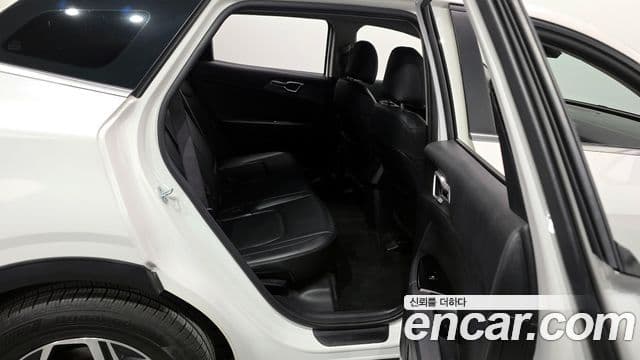 Kia Sportage 2022 — фото 12 из 20