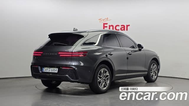 Genesis GV70 2021 — ფოტო 2/20