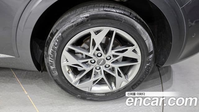 Genesis GV70 2021 — ფოტო 5/20