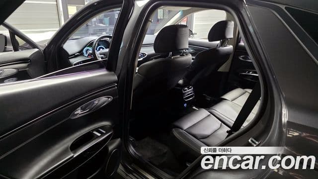 Genesis GV70 2021 — фото 11 из 20