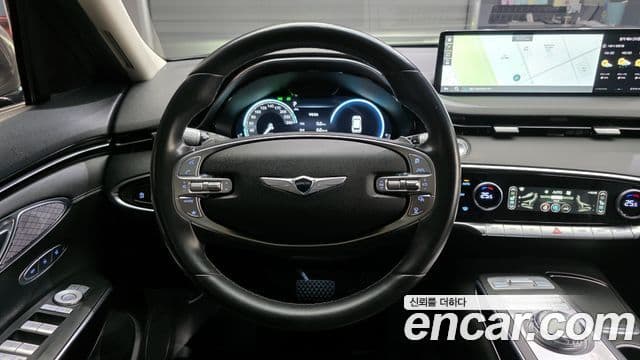 Genesis GV70 2021 — ფოტო 13/20