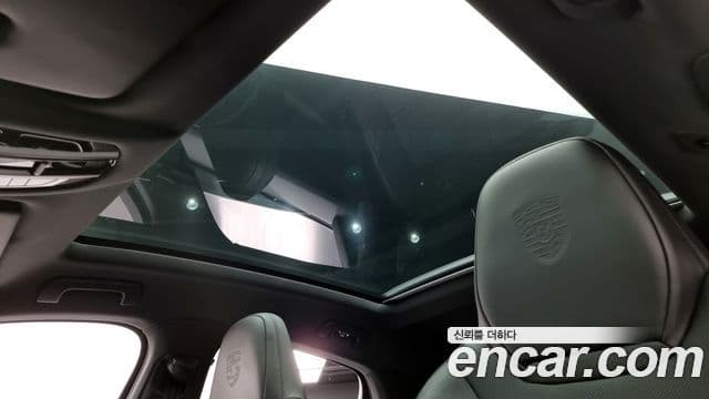 Porsche Cayenne 2020 — Şəkil 19/20