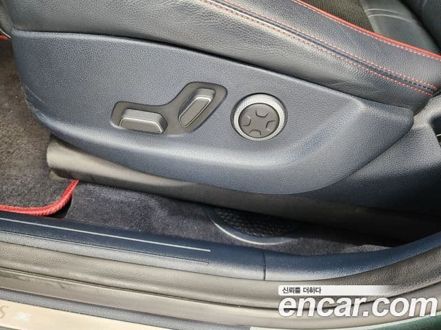 Genesis GV70 2021 — Şəkil 18/19