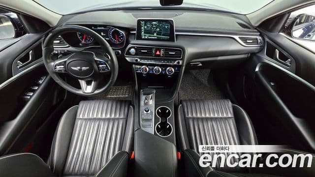 Genesis G70 2019 — Photo 7/20