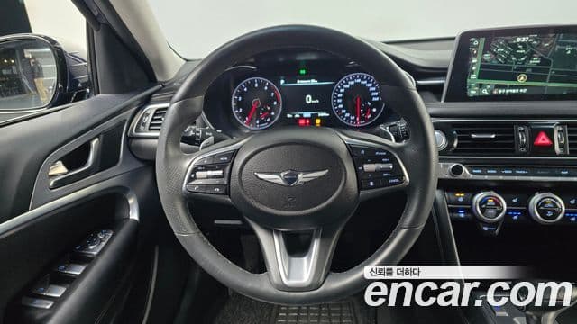 Genesis G70 2019 — Photo 8/20