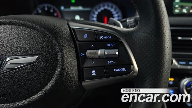 Genesis G70 2019 — Photo 13/20